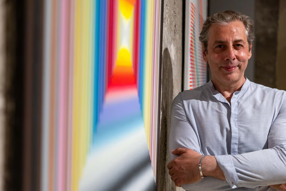 Art Cinétique à Calvi : de la couleur naît le mouvement 